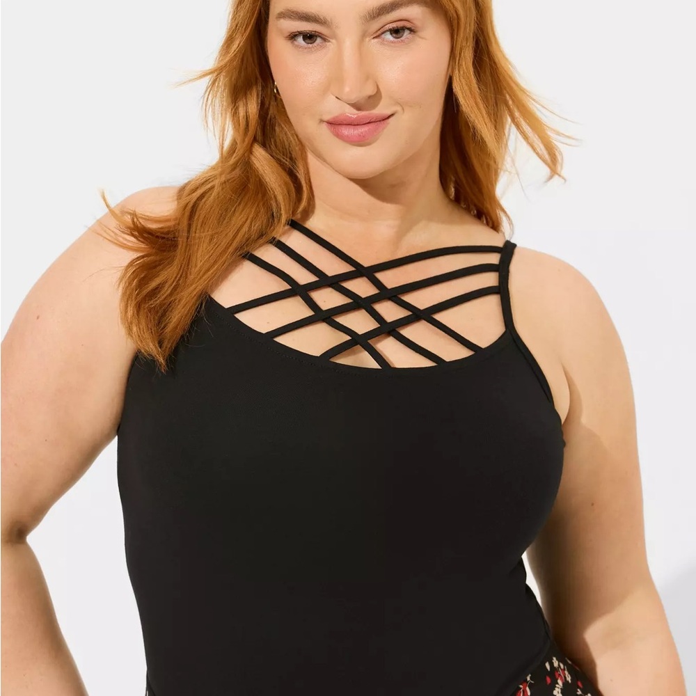Torrid size 6 strappy foxy cami